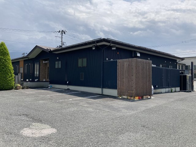 南栄町貸店舗の外観