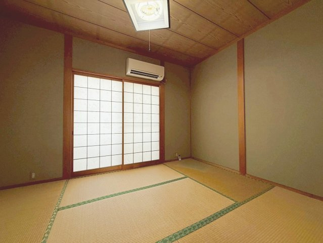 太秦西蜂岡町の和室