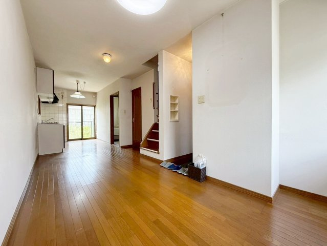 太秦西蜂岡町の居間・リビング