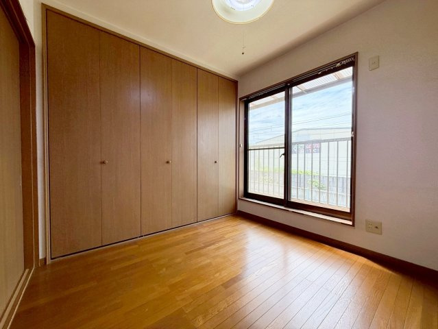 太秦西蜂岡町の洋室