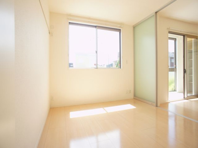 【子供部屋】 | ヴィラフェリーチェⅡ壱番館 | お部屋がスッキリ！充実収納付きです♪