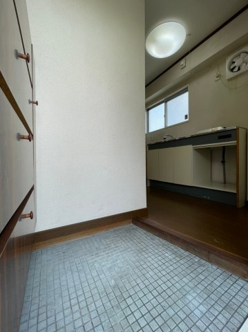 キューブ舞子の玄関