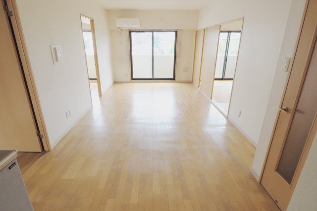 Caro Casa Aの居間・リビング