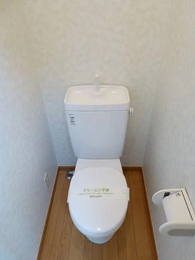 横浜市磯子区森3丁目　一棟アパートのトイレ
