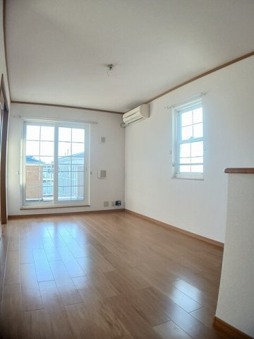 サンリットＳ・Ⅰの居間・リビング