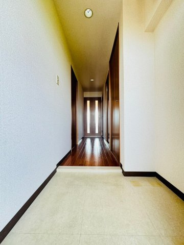 ヴェルドミールステラの玄関