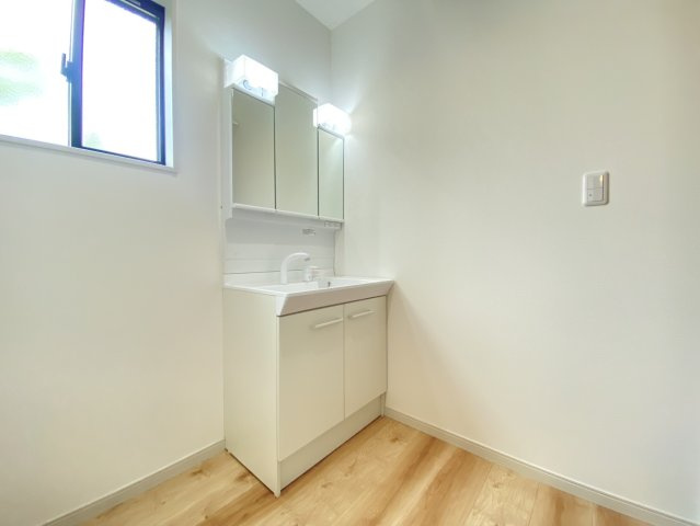 久留⽶市善導寺町与⽥の独立洗面台