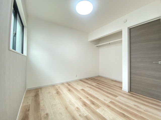 久留⽶市善導寺町与⽥の洋室