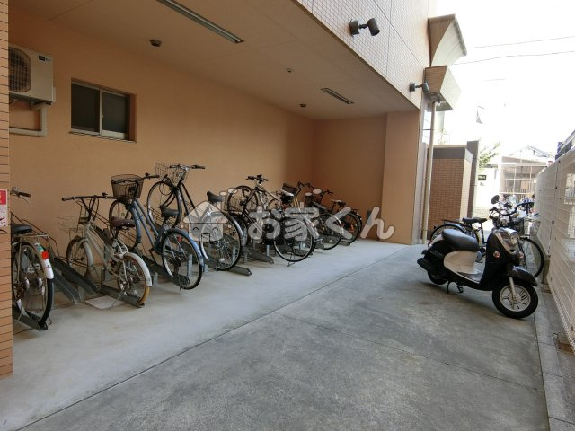  | STATION COURT NORTH