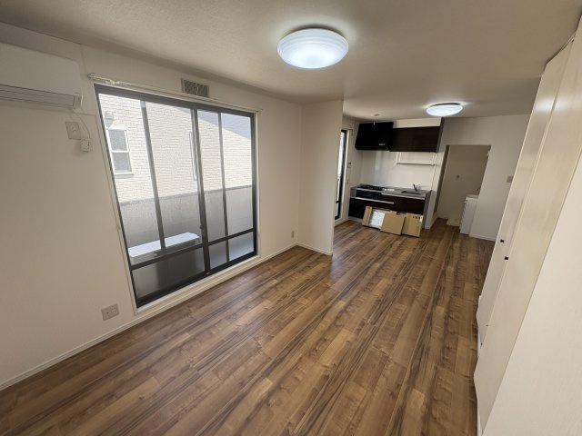 JAサンビレッジ末広 A棟の居間・リビング