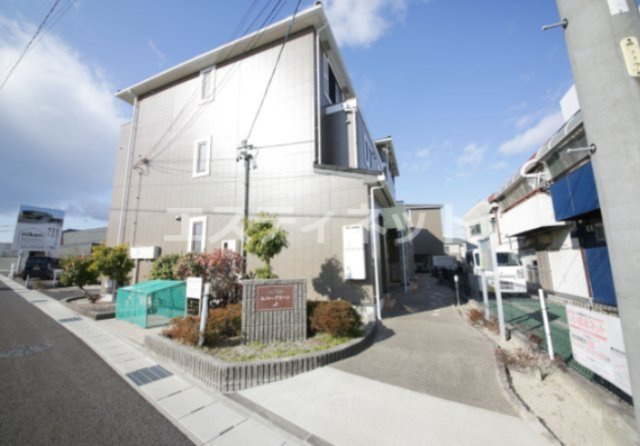 エバーグリーンAの外観