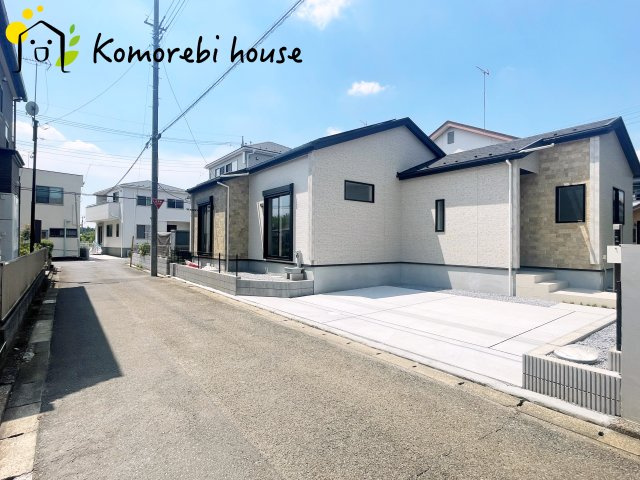 蓮田市江ヶ崎　新築一戸建て　ブルーミングガーデン　01の前面道路含む現地写真|7/25撮影