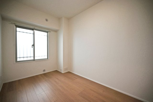 武庫川公園レックスマンションの洋室|-洋室4.8帖-