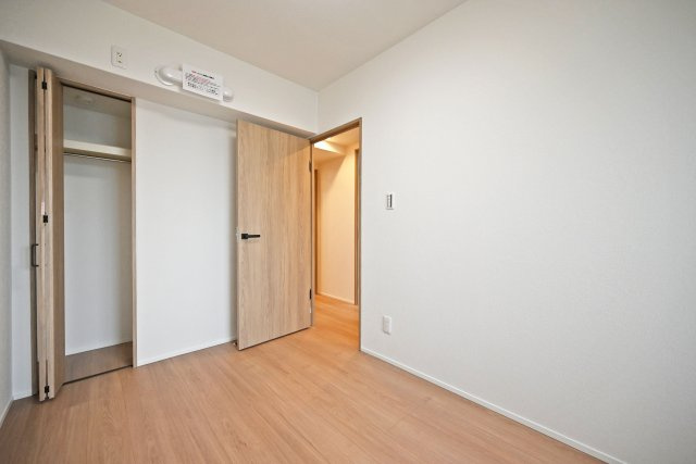 武庫川公園レックスマンションの洋室|-洋室4.8帖-