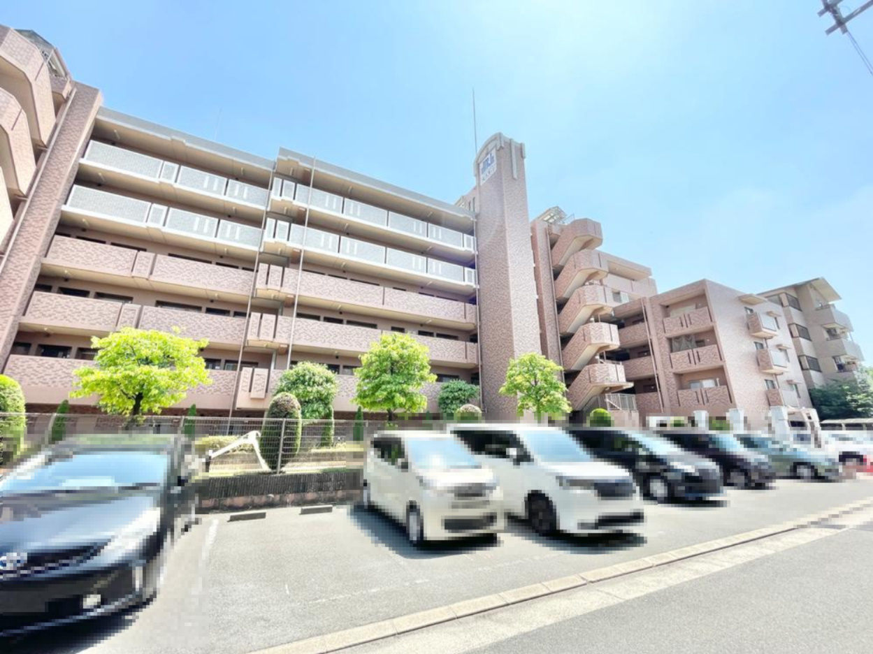 ランフォルセ枚方天の川の駐車場|■物件内覧・資金計画相談・住宅ローン相談、リフォーム相談、お問合せ受付中■
※当日・翌日のご内覧、ご相談はお電話でのお問合せがスムーズです！