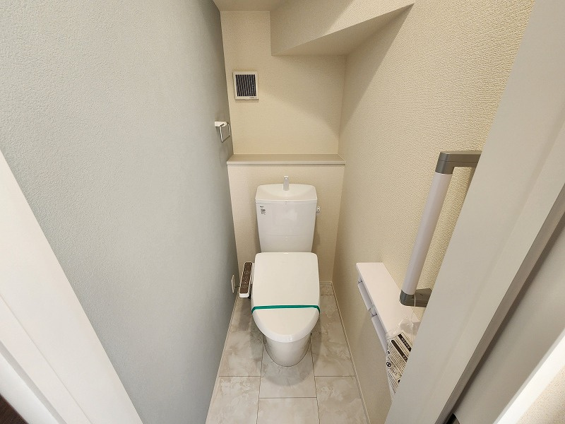 小牧市藤島町中島61　新築戸建のトイレ|1階のトイレです