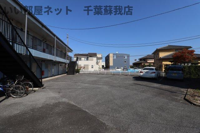 サンシティコスモ　Ａの駐車場|駐車場があるので、車を買う予定の方も安心です