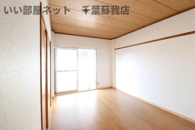 サンシティコスモ　Ａの洋室|個人の部屋や寝室として使える洋室です