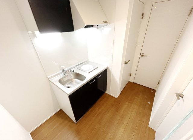 座間市南栗原4丁目　収益アパートのキッチン