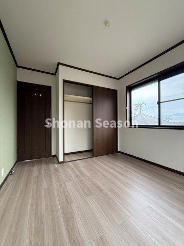 【内装】 | 2階床新規上貼り。快適に過ごせる居住空間が広がっております♪