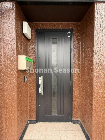 【玄関】 | ご家族が多いご家庭にイチオシの5LDDKKの物件！内装リフォーム済◎