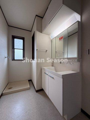 【洗面所】 | ピカピカに生まれ変わった洗面スペース◎朝の支度が捗りますね♪