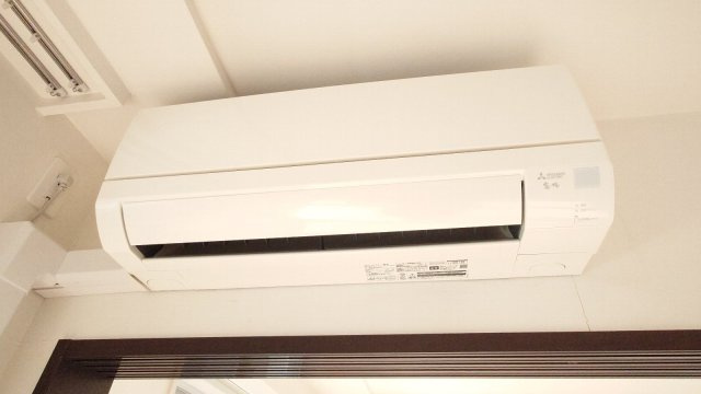 サンデュエル小山駅東通りの設備|リビングエアコン