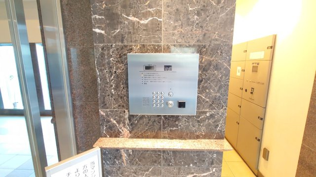 サンデュエル小山駅東通りのセキュリティ|オートロックインターホン