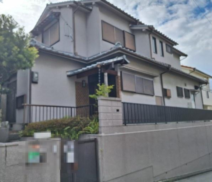 茄子作1丁目　中古一戸建ての外観|新しい生活にいかがでしょうか？外観はお住まいの顔になります。こだわりたいポイントですね。外壁塗装や屋根塗装のご相談も承っております。
■現地内覧・資金計画相談・住宅ローン相談もお問合せ受付中■