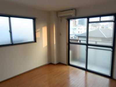 【居間・リビング】 | ラ　フェリーチェ | 洋室