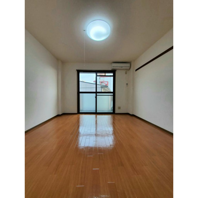 【居間・リビング】 | ラ　フェリーチェ | 洋室