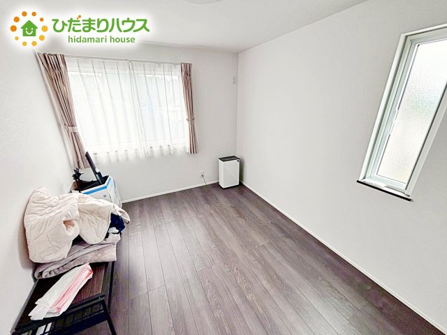 【洋室】 | 水戸市元石川町　中古戸建 | ご家族様一人ひとりの大切なプライベート空間。シンプルなデザインなので、趣味・感性で個性的に飾ることができます♪