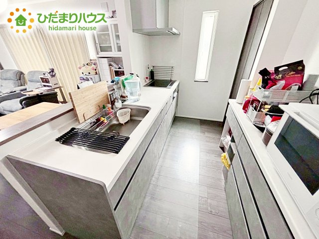 【キッチン】 | 水戸市元石川町　中古戸建 | 広々としていてお料理をするのにも十分な広さがあります！お子様とお菓子作りをしたり、新しいお料理に挑戦したり毎日の家事が楽しくなりそうです！
