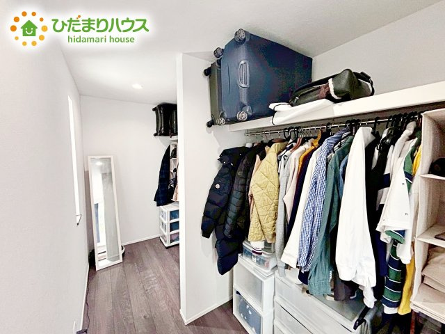 【収納】 | 水戸市元石川町　中古戸建 | 季節ごとの入れ替えが不要なウォークインクローゼットは、こたつや扇風機、またお絵描きや工作などお子様との思い出もたっぷり収納できます。
