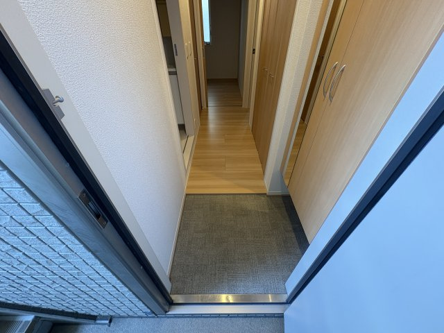 神戸市垂水区大町２丁目のハイツの玄関