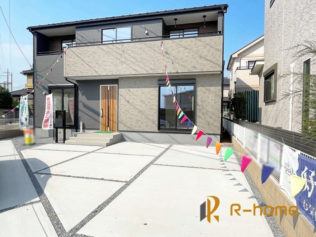 第5小山市西城南　新築戸建て　2号棟の駐車場|カースペースは2台お停めいただけます♪