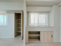 【収納】 | アダージュ原五番館☆仲介手数料無料☆ | ふとしたスペースに、活かされた収納。生活を支えるのはこんな気遣い。