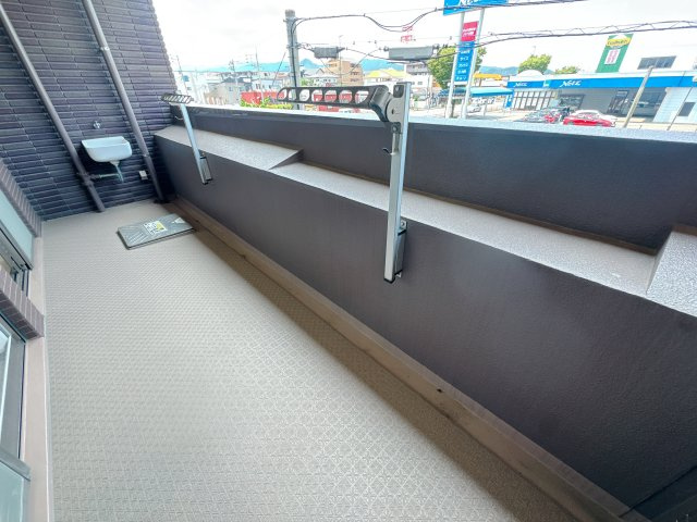 【バルコニー】 | アダージュ原五番館☆仲介手数料無料☆ | 目の前には遮る建物がないので眺望・通風も良好です♪ 