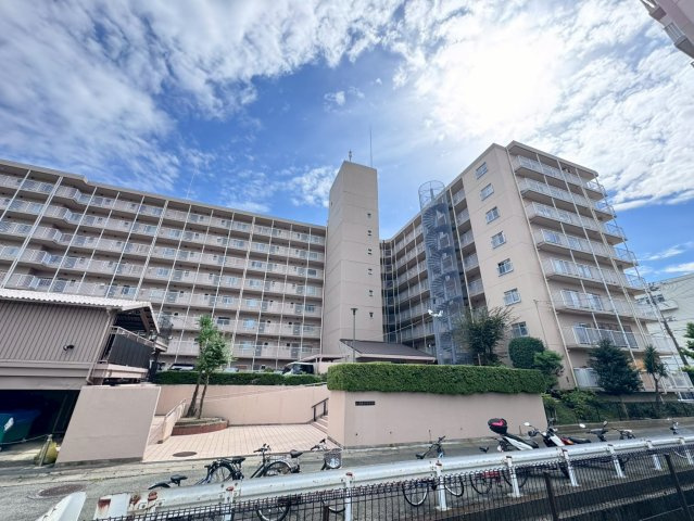 ■２０２５年８月リノベーション完了予定■５階南東角住戸■全居室収納付き３ＬＤＫ■伏見日光ハイツ２号棟の外観|外観
