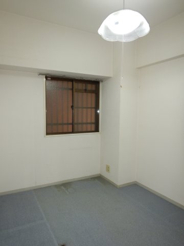 ライオンズマンション倉敷鶴形の洋室