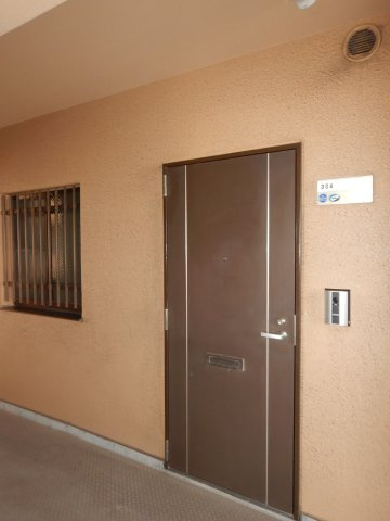 ライオンズマンション倉敷鶴形の玄関