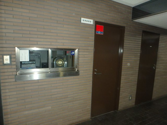 ライオンズマンション倉敷鶴形のエントランス