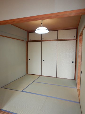 ライオンズマンション倉敷鶴形の和室