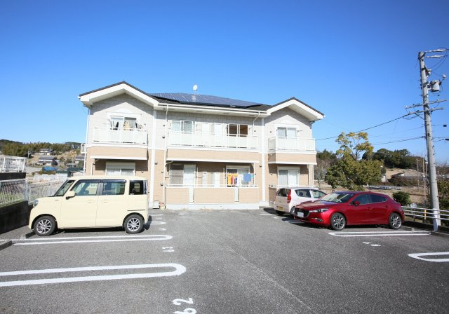 サン　ジェモーの駐車場