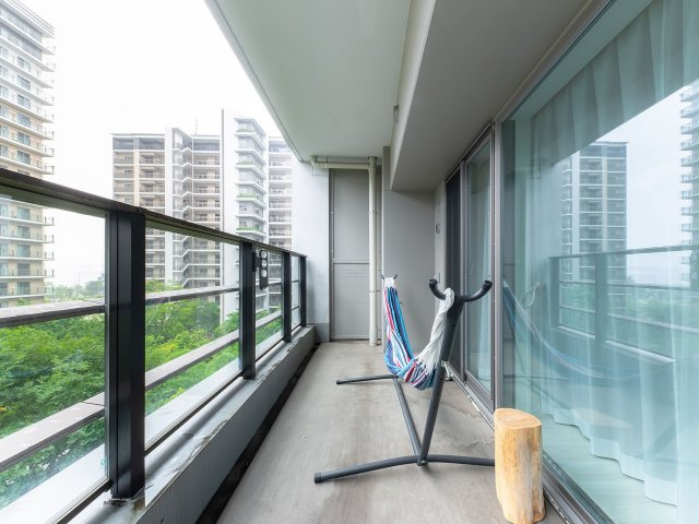 Sun Village B棟 5階のバルコニー
