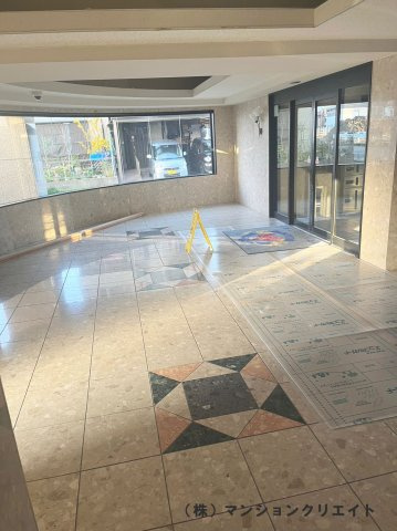 信開ベルシー文京北のエントランス