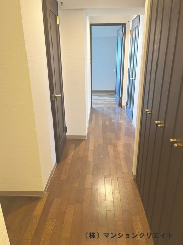 信開ベルシー文京北の玄関|廊下