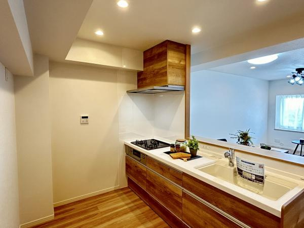 【キッチン】 | キッチンの別角度です。