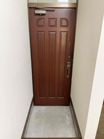 レジデンス扇Ⅱの玄関