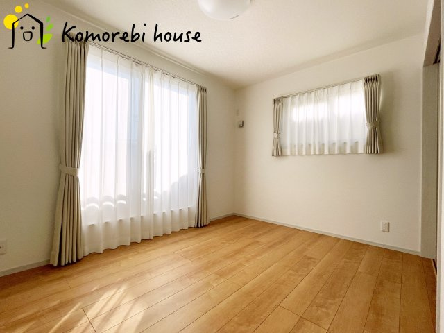 北本市中丸2丁目　新築一戸建て　いろどりアイタウン　01の寝室|落ち着いた色調の寝室です